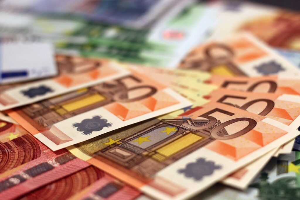 Salaire moyen en France 2026 : moyenne, médiane et écarts