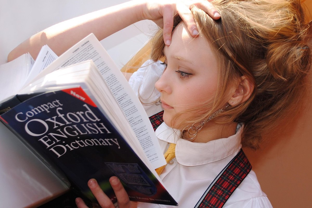 Améliorer son niveau d’anglais : méthodes et tests pour progresser vraiment